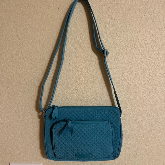 Vera Bradley Handbags - Vera Bradley crossbody bag